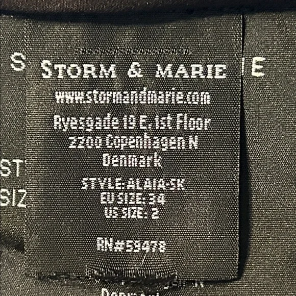 Elegant Black and White A-Line Skirt - Picture 9 of 9